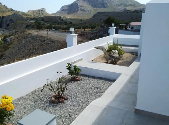 Bouganville Stegna B&B 4*