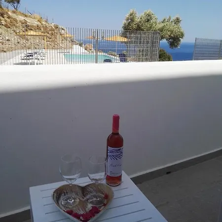 Bouganville Stegna ベッド・アンド・ブレックファスト アルハンゲロス