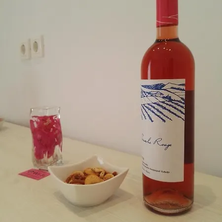 Bouganville Stegna Couette-café Archangelos (Rhodes)