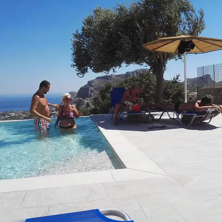 Bouganville Stegna * Archangelos (Rhodes)