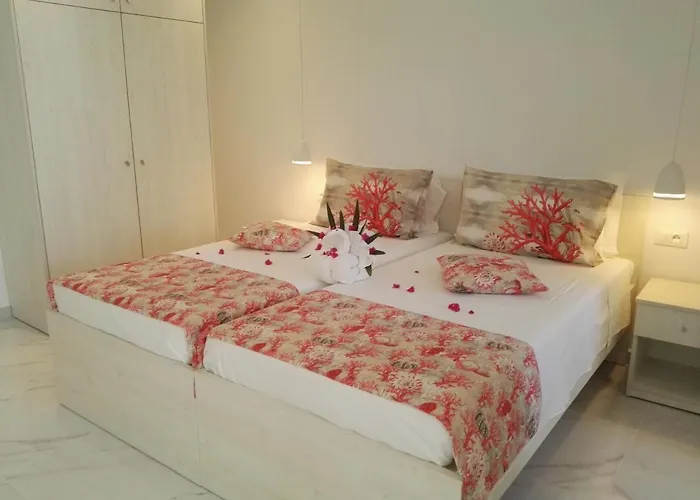 Bouganville Stegna 4*